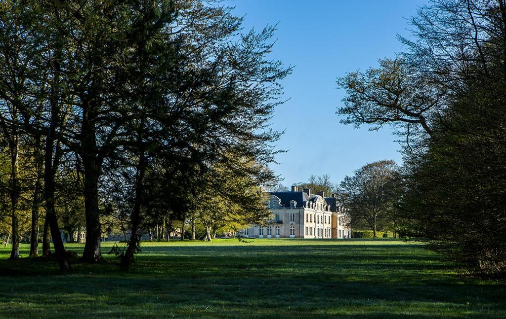 chateau-des-briottieres-private-pool-hotels-france4 Château Des Briottieres garden