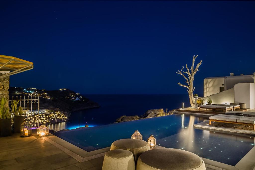 lyo-boutique-hotel-mykonos-private-pool-hotels-greece-4 Lyo Boutique Hotel Mykonos outdoor