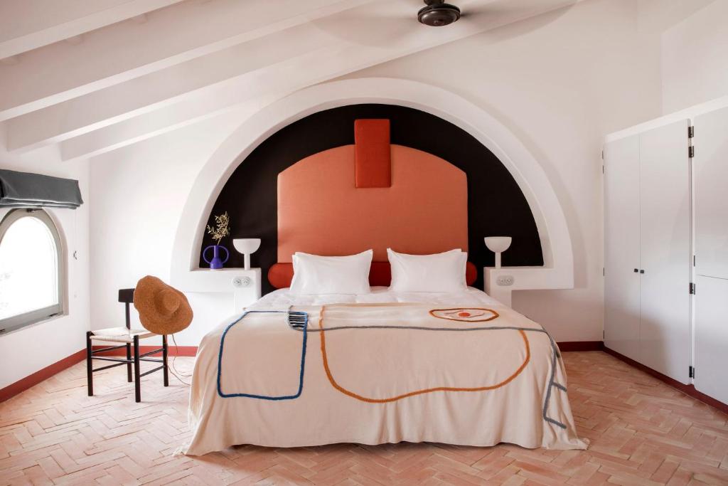 menorca-experimental-private-pool-hotels-spain-5 Menorca Experimental room
