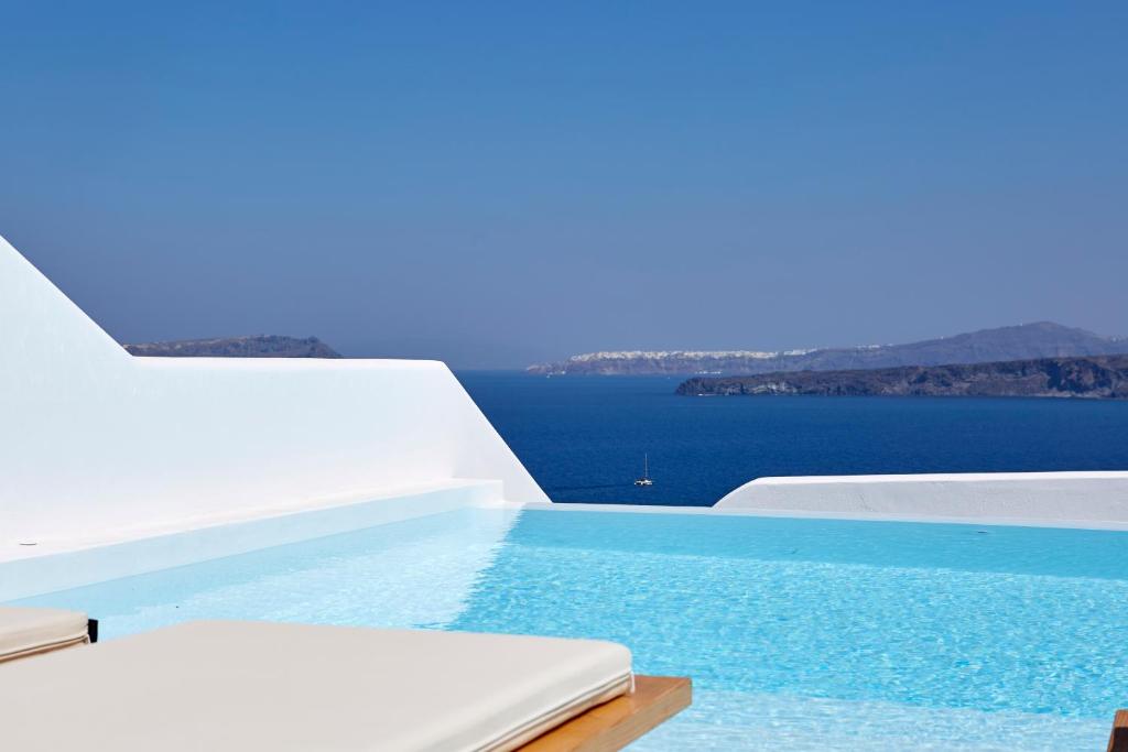 phos-the-boutique-private-pool-hotels-greece-6 Phos The Boutique infinity pool