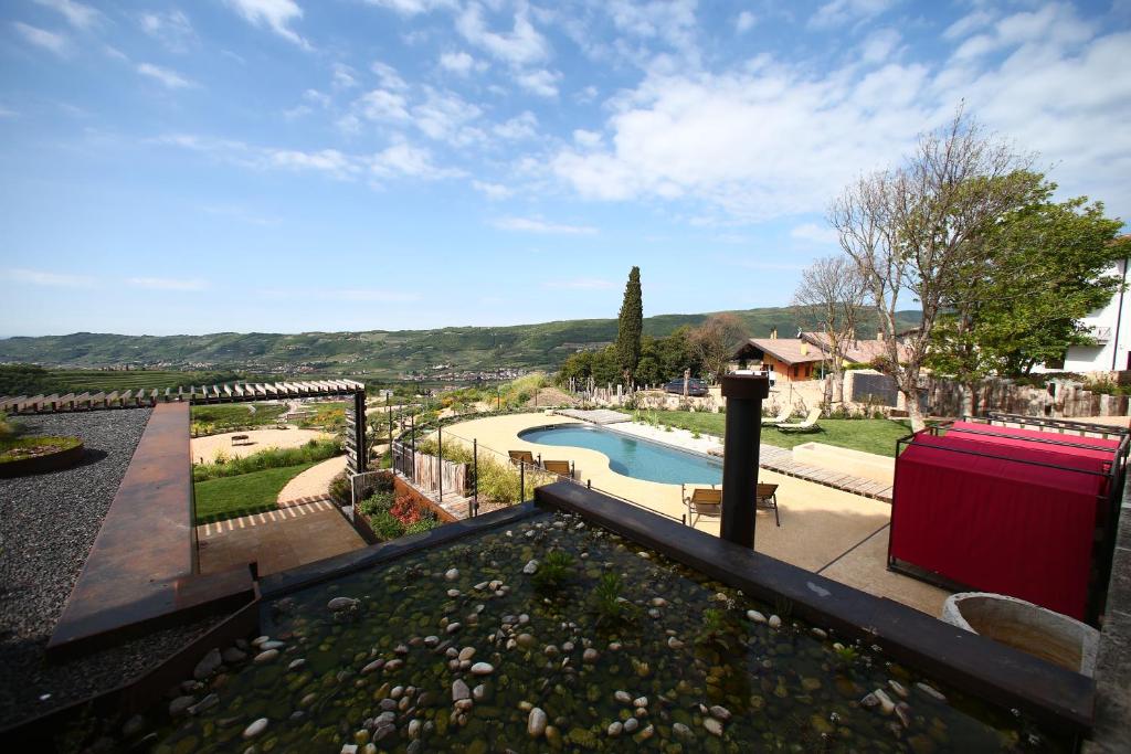 relais-villa-balis-crema-private-pool-hotels-italy-7 Relais Villa Balis Crema pool